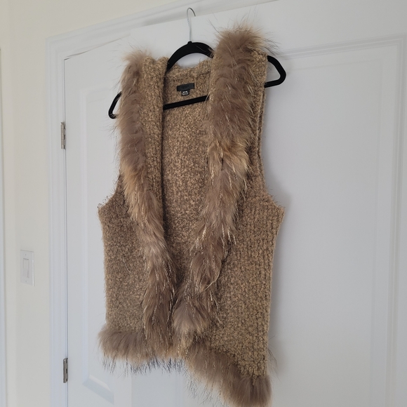 Rudsak Raccoon Fur Hooded Vest, Size M/L - Picture 4 of 16